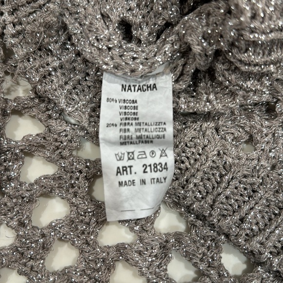 Beautiful metallic sweater - Picture 3 of 9